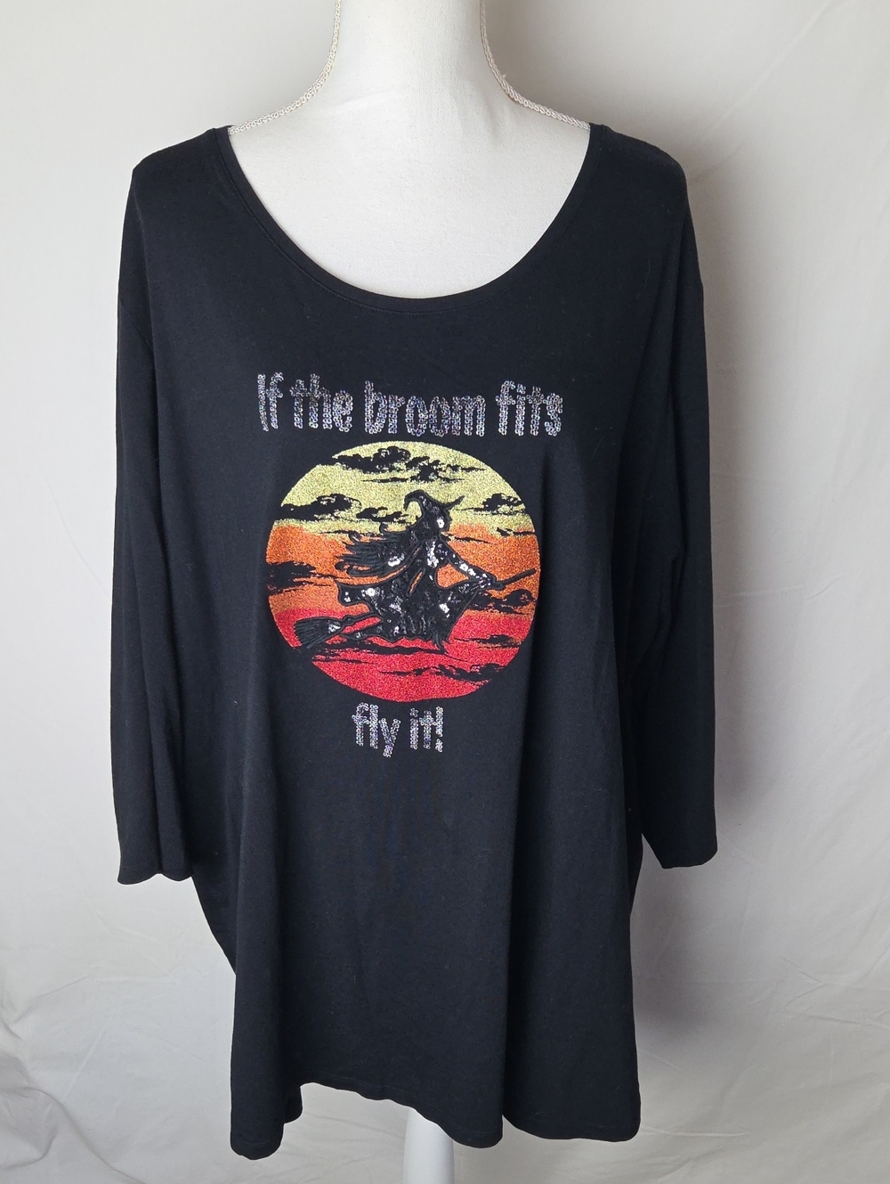 Catherines Black Graphic Women's Scoop Neck Top with Sunset Witch Print Size 3X